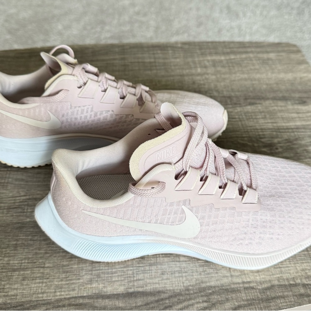 Nike Zoom Pegasus 37 Pale Pink